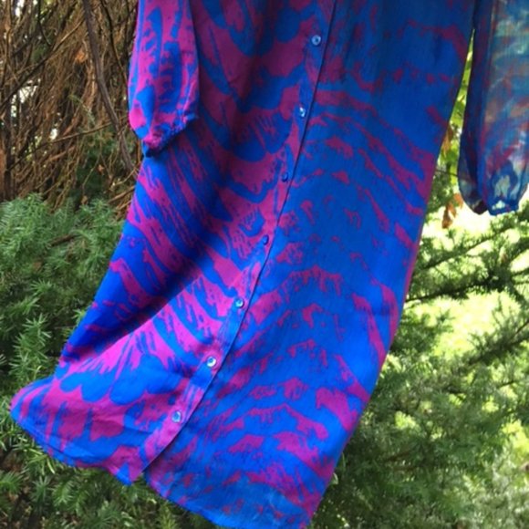 Stunning, Vibrant ,NWOT, Express, Shift Dress XS. - Picture 7 of 11